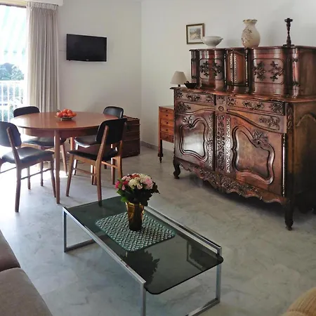 In Near Sandy Apartment Antibes